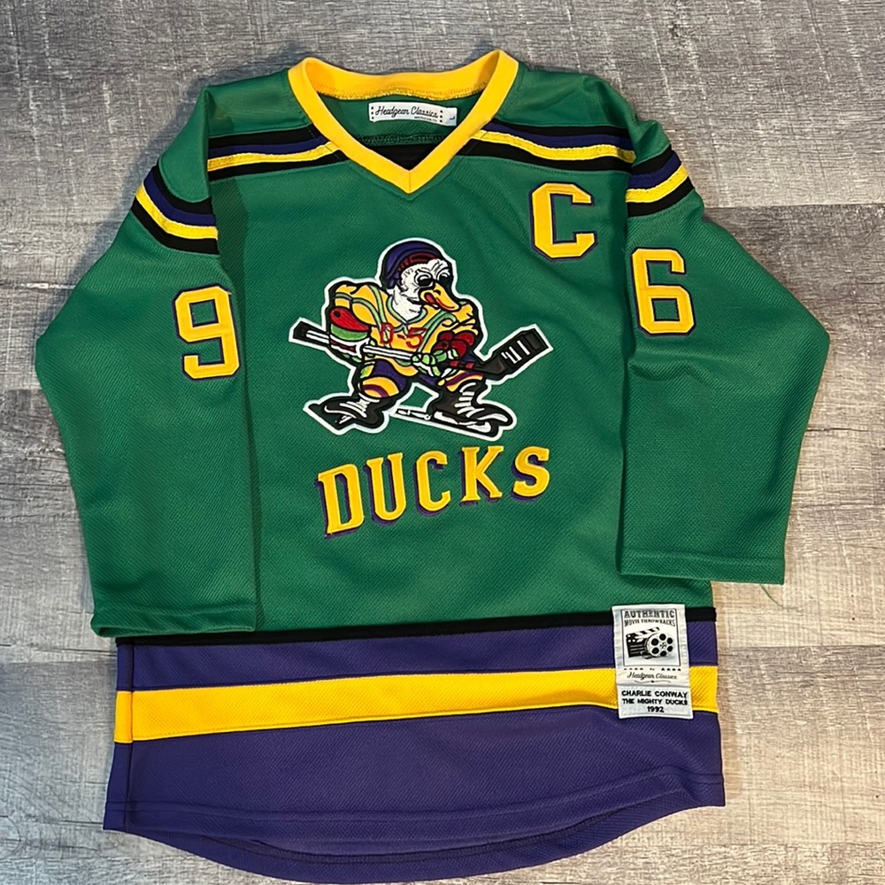 Mighty Ducks Conway Youth Hockey Jersey. Size Large.
